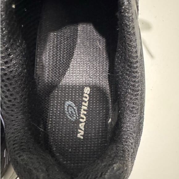 Nautilus  $95 Women's Stratus Slip Resisting Work Shoes Composite Toe Size 10W - Picture 6 of 9